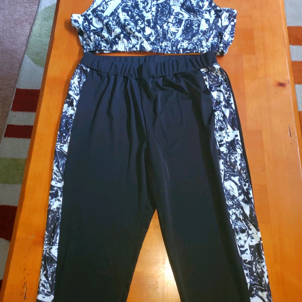SHEIN Workout Outfit set! Size 2X Top & Bottom